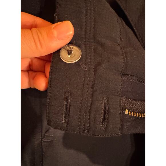 Title Nine Pointe Knit Straight Leg Black Pants,
Missing Button. Size 4 - Picture 7 of 10